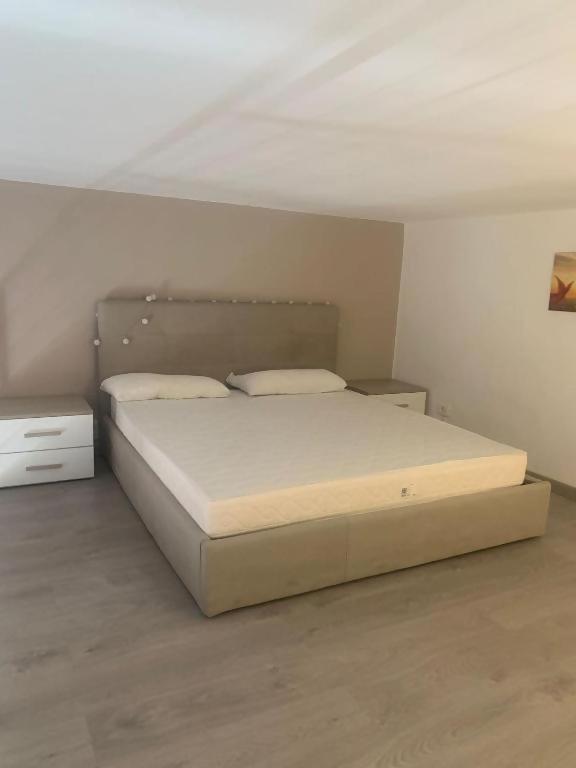 Odeon Apartment In Centro A Livorno Zewnętrze zdjęcie