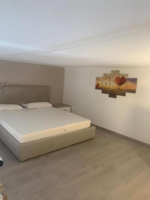 Odeon Apartment In Centro A Livorno Zewnętrze zdjęcie